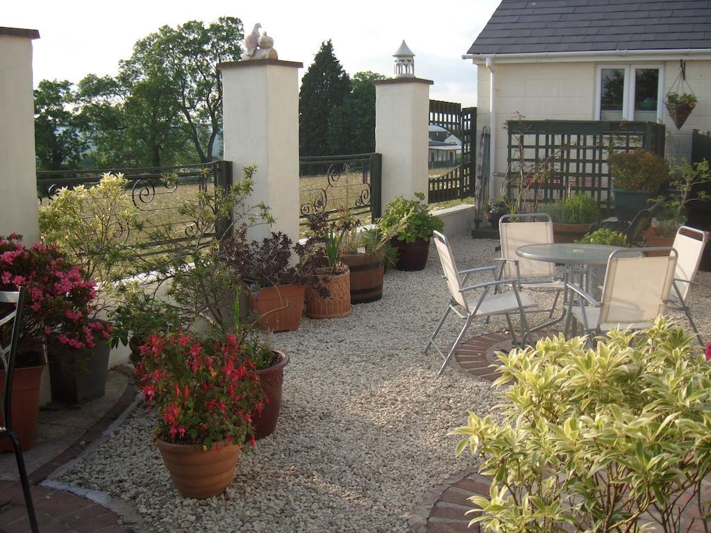 Dean Valley Panorama Bed & Breakfast Lydney Exterior photo