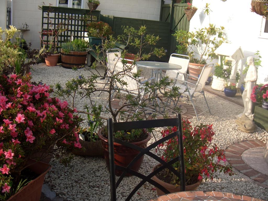 Dean Valley Panorama Bed & Breakfast Lydney Exterior photo