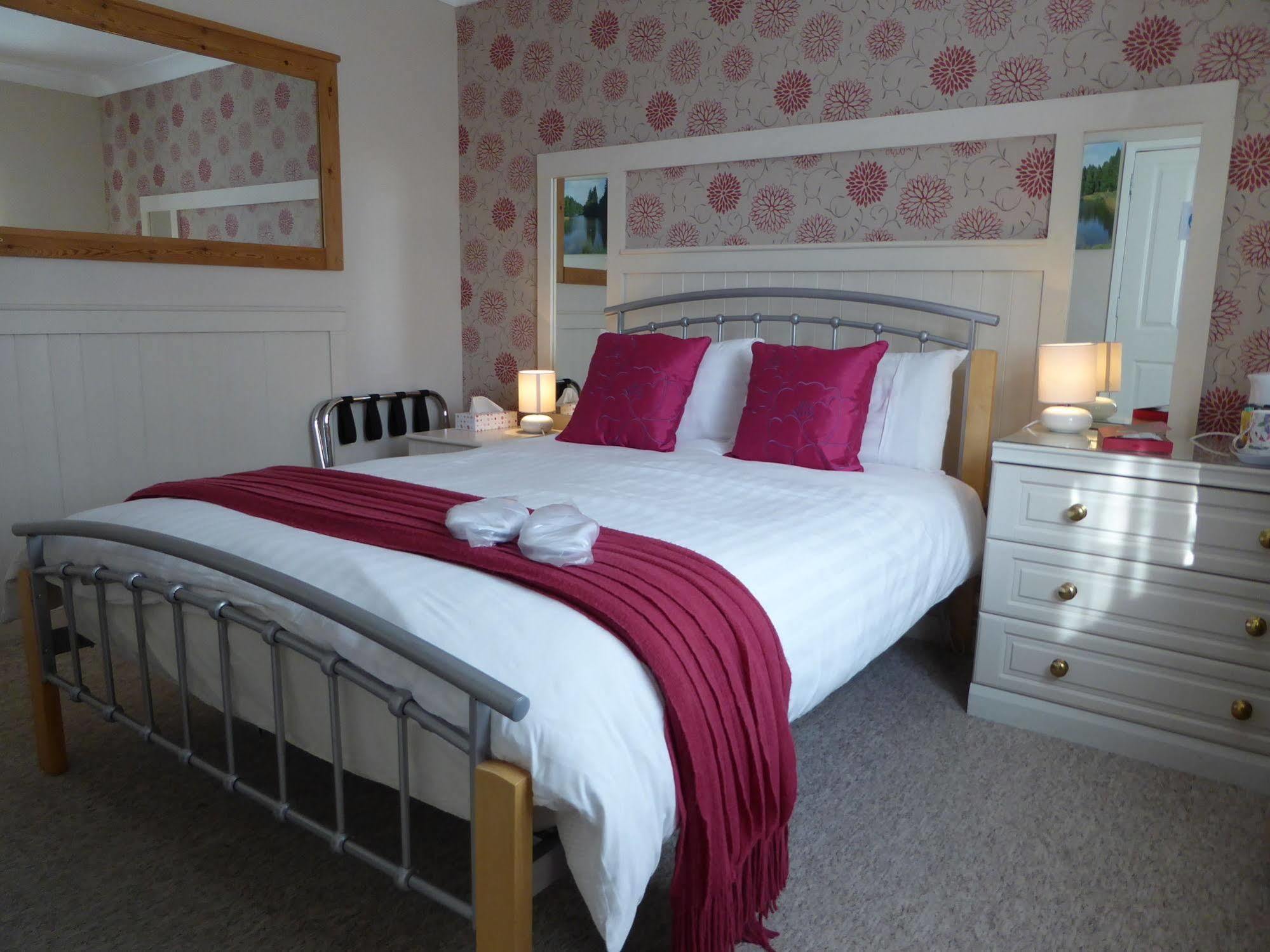 Dean Valley Panorama Bed & Breakfast Lydney Exterior photo