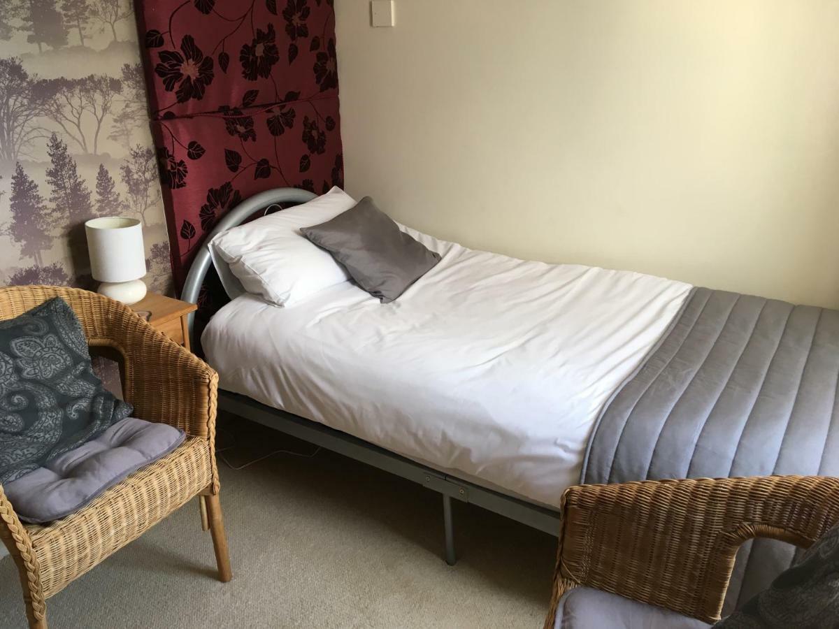 Dean Valley Panorama Bed & Breakfast Lydney Exterior photo